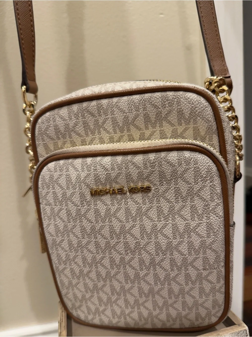 MICHAEL KORS Medium Flight Bag Vanilla Signature Crossbody Chain MK Logo - Picture 2 of 11